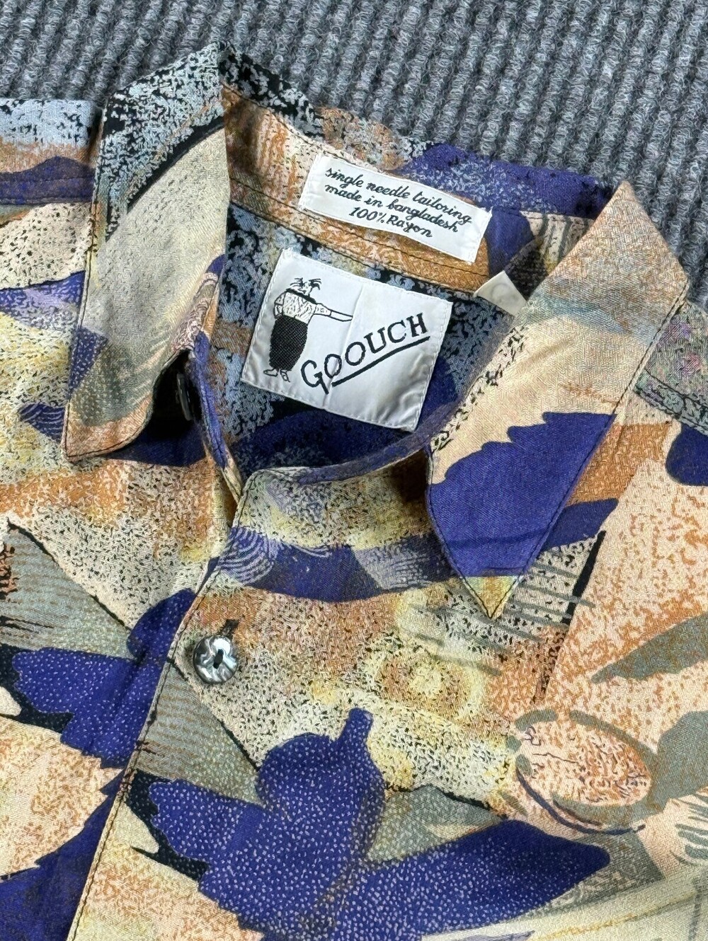 VTG Goouch Short Sleeve Button Up Shirt Mens L 100% Rayon 80's Abstract